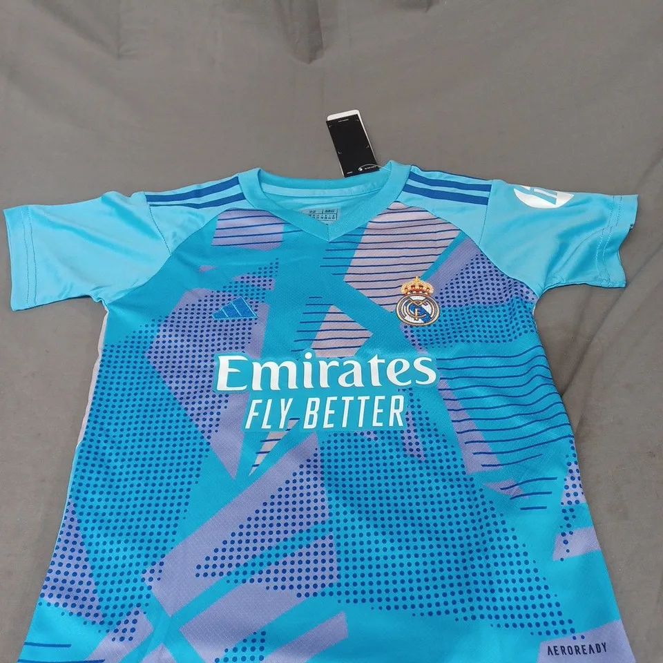 KIDS REAL MADRID AWAY SHIRT WITH VINI.JR 7 SIZE 22