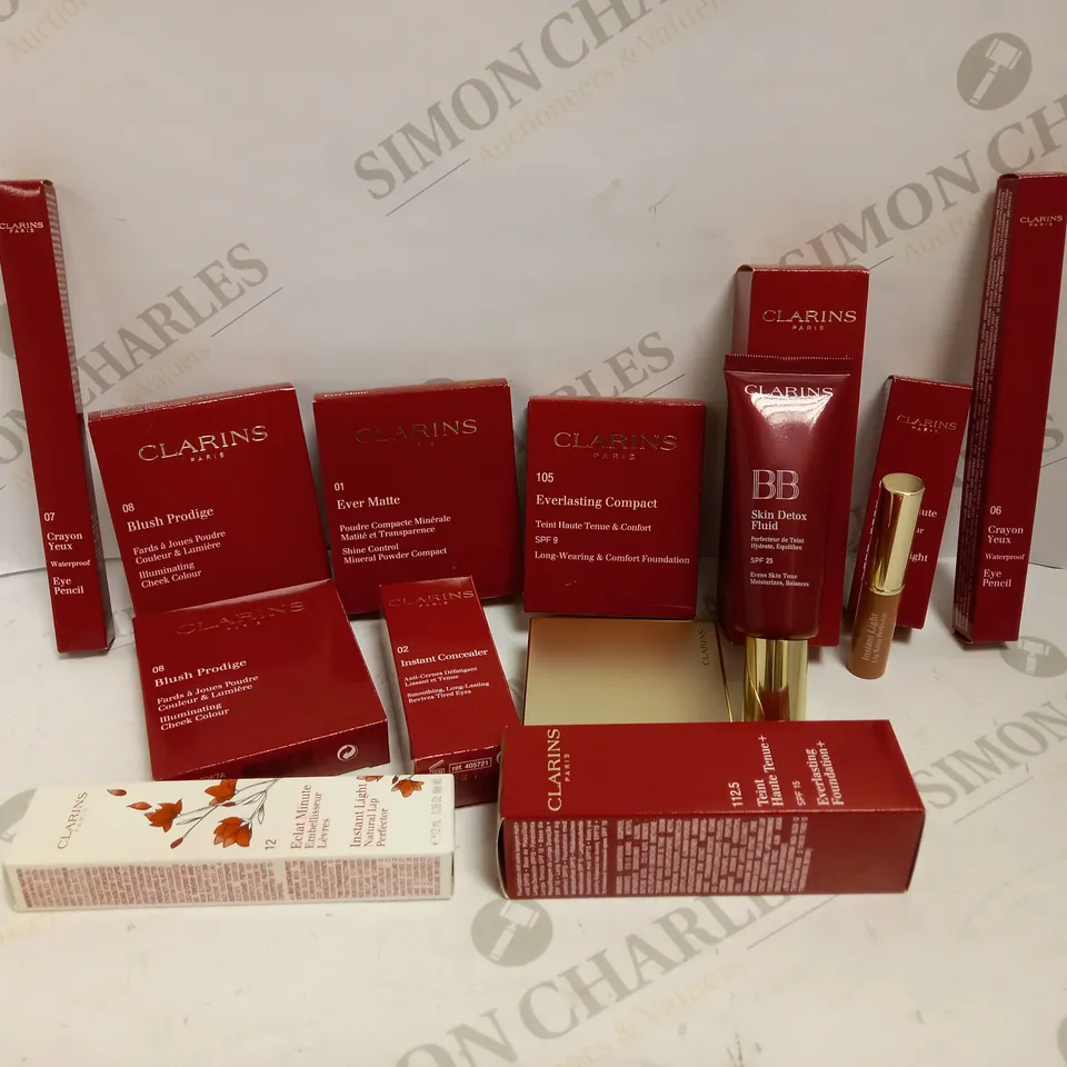 LOT OF APPROX 10 TO INCUDE CLARINS NATURAL LIGHT LIP PERFECTOR , EVERLASTING FOUNDATION , CONCEALER , ETC