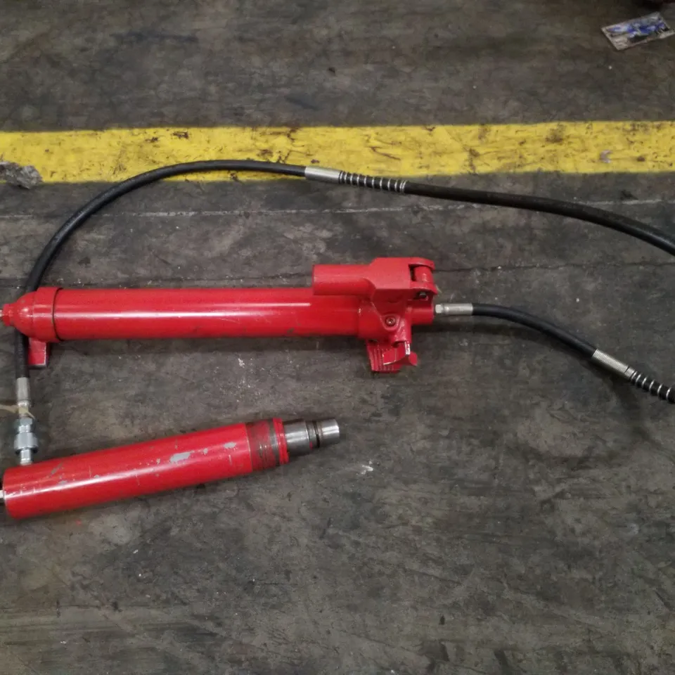 BOXED CLARKE CSA10BB 10 TONNE HYDRAULIC BENCH PRESS (WITHOUT KIT)