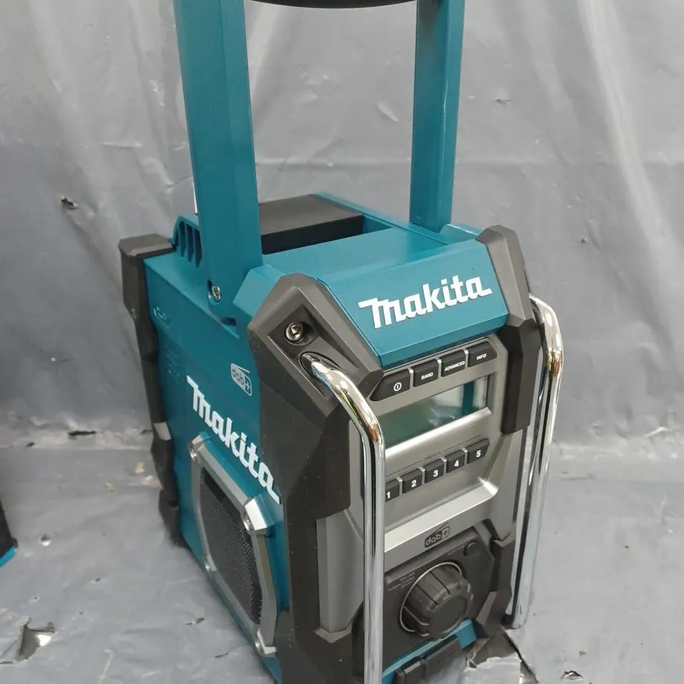 BOXED MAKITA DAB+ JOB SITE RADIO XGT/LXT/CXT RRP £159.99