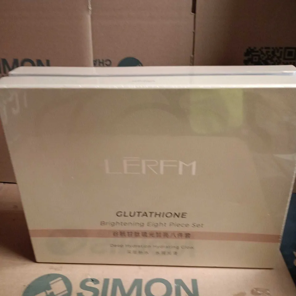 SEALED GLUTATHIONE BRIGHTENING ELITE PIECE SET 