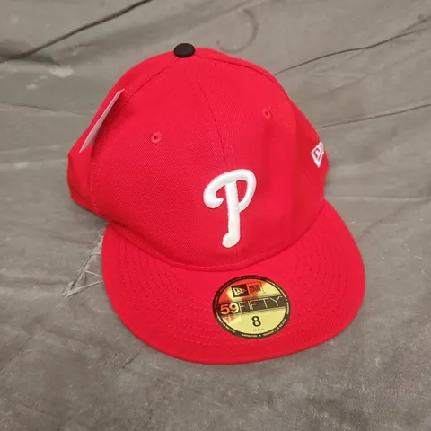 NEW ERA PHILADELPHIA PHILLIES 59FIFTY FITTED CAP IN RED - SIZE 8