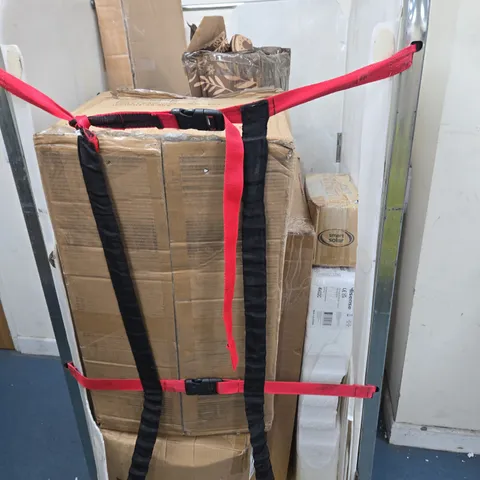 CAGE OF APPROXIMATELY 8 ASSORTED HOUSEHOLD ITEMS TO INCLUDE FLATBED DIGITAL MICROWAVE, RECTANGULAR MIRROR, ETC - COLLECTION ONLY