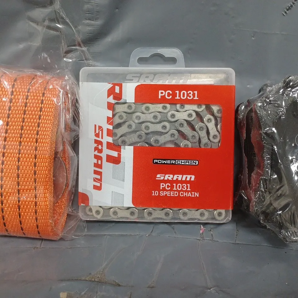 APPROXIMATELY 8 ASSORTED CAR ACCESSORIES ITEMS TO INCLUDE RATCHET STRAP, BRAKE PADS, 10-SPEED CHAIN, ETC - COLLECTION ONLY