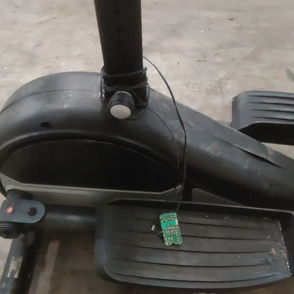 ROGER BLACK FITNESS CROSS TRAINER