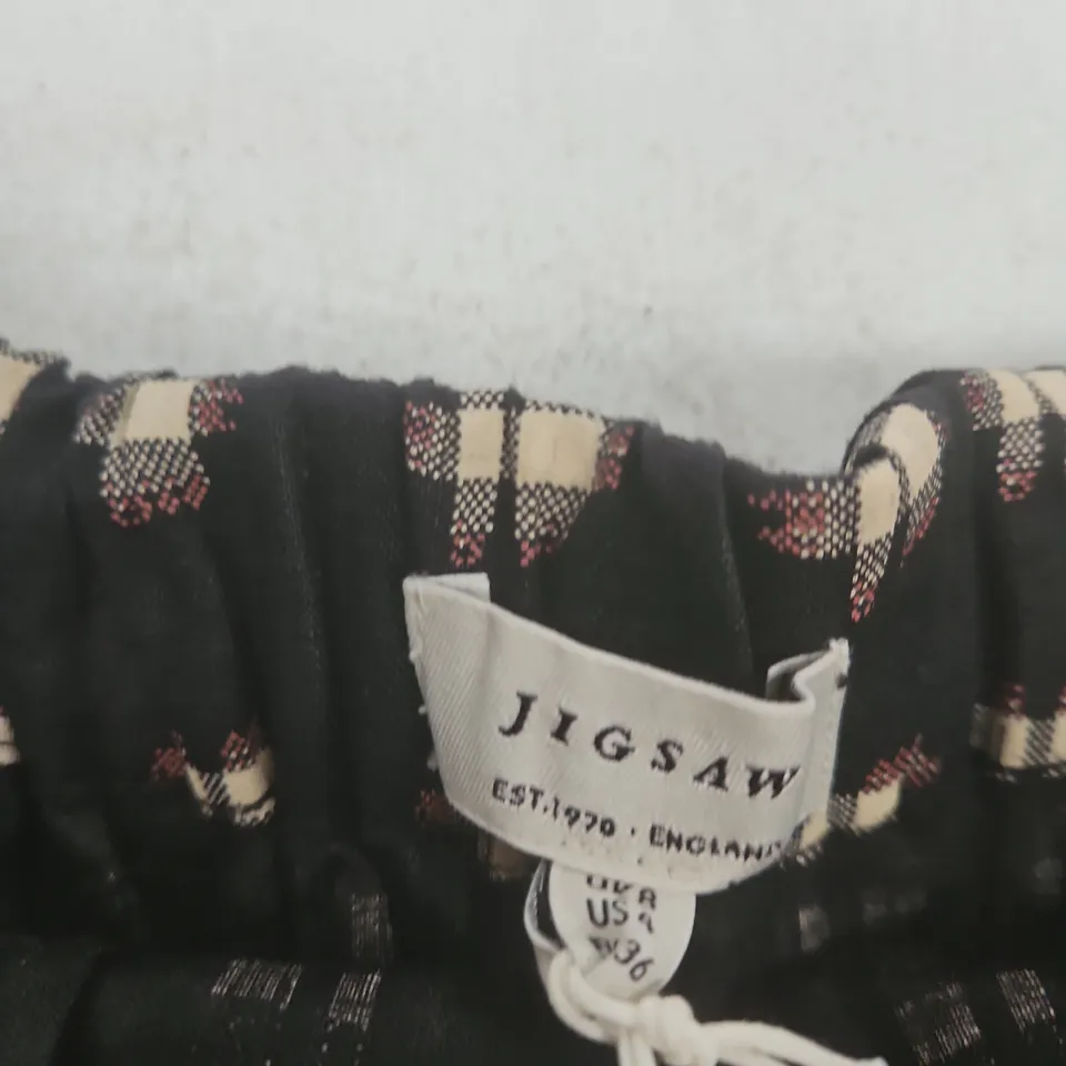UK 8 JIGSAW JAPANESE CHECK LINEN SHORTS – BLACK
