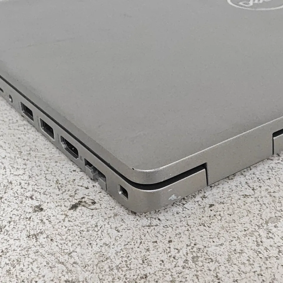 UNBOXED DELL LATITUDE 5520 INTEL CORE I5 LAPTOP IN SILVER - P104F