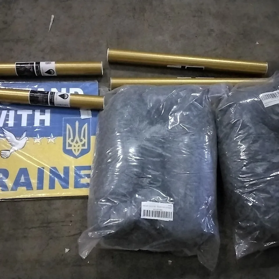 PALLET OF ASSORTED ITEMS INCLUDING WE STAND WITH UKRAINE LAWN SIGN, PET BED, A1 WORLD MAP POSTER