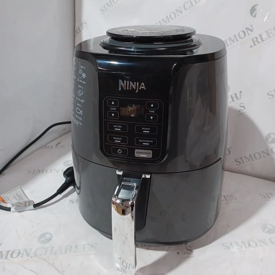 NINJA AIR FRYER