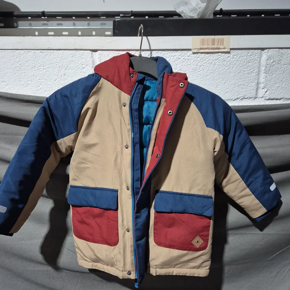 NEXT BOYS COLOUR-BLOCK PUFFER JACKET – BLUE, BEIGE & RED - AGED 5-6 YEARS