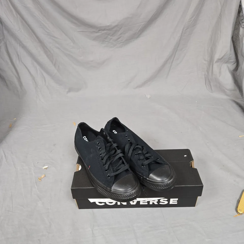 CONVERSE CHUCK TAYLOR ALL STAR LOW-TOP SNEAKERS – BLACK MONOCHROME, UK 8 (US 9)