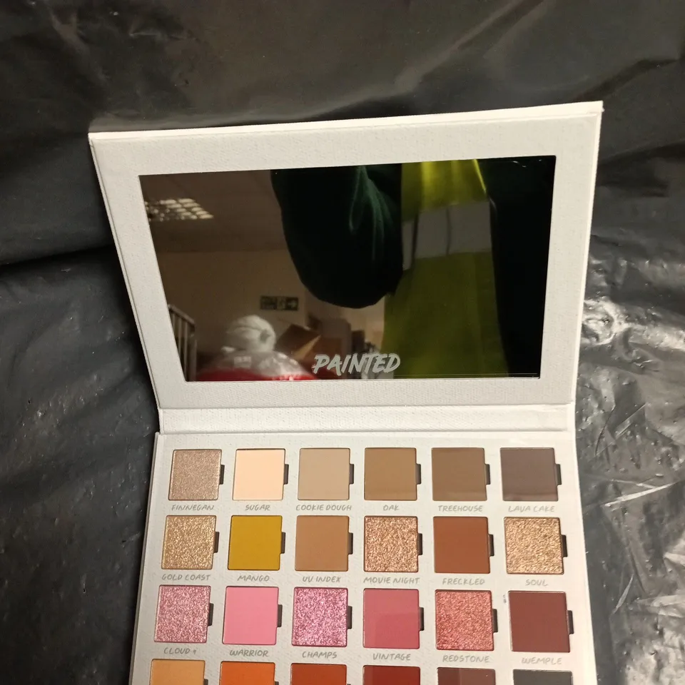 PAINTED BY JAMES CHARLES BASIC CANVASES EYESHADOW PALETTE WITH MIRROR