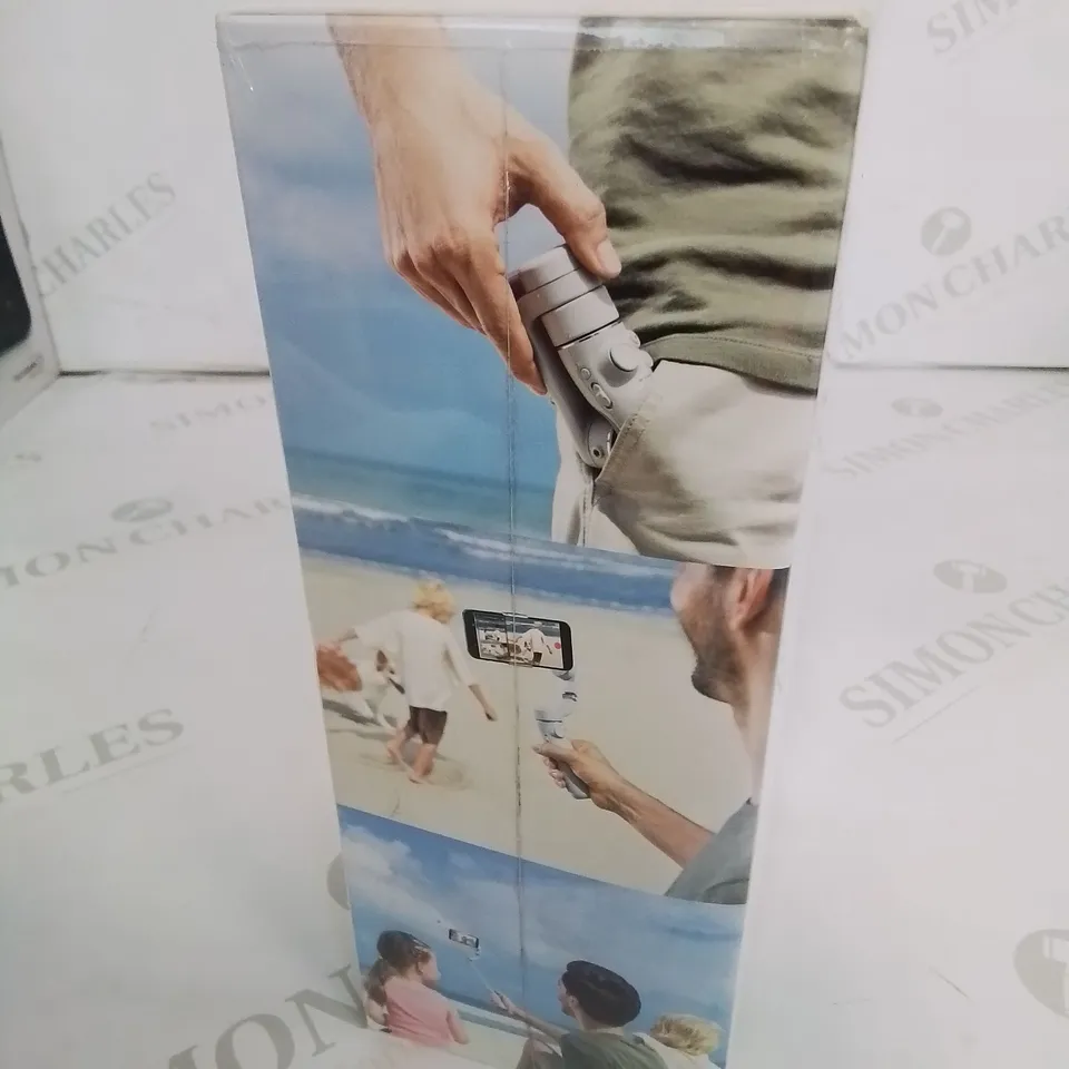 BOXED AND SEALED DJI OM 5 SMARTPHONE STABILISER.