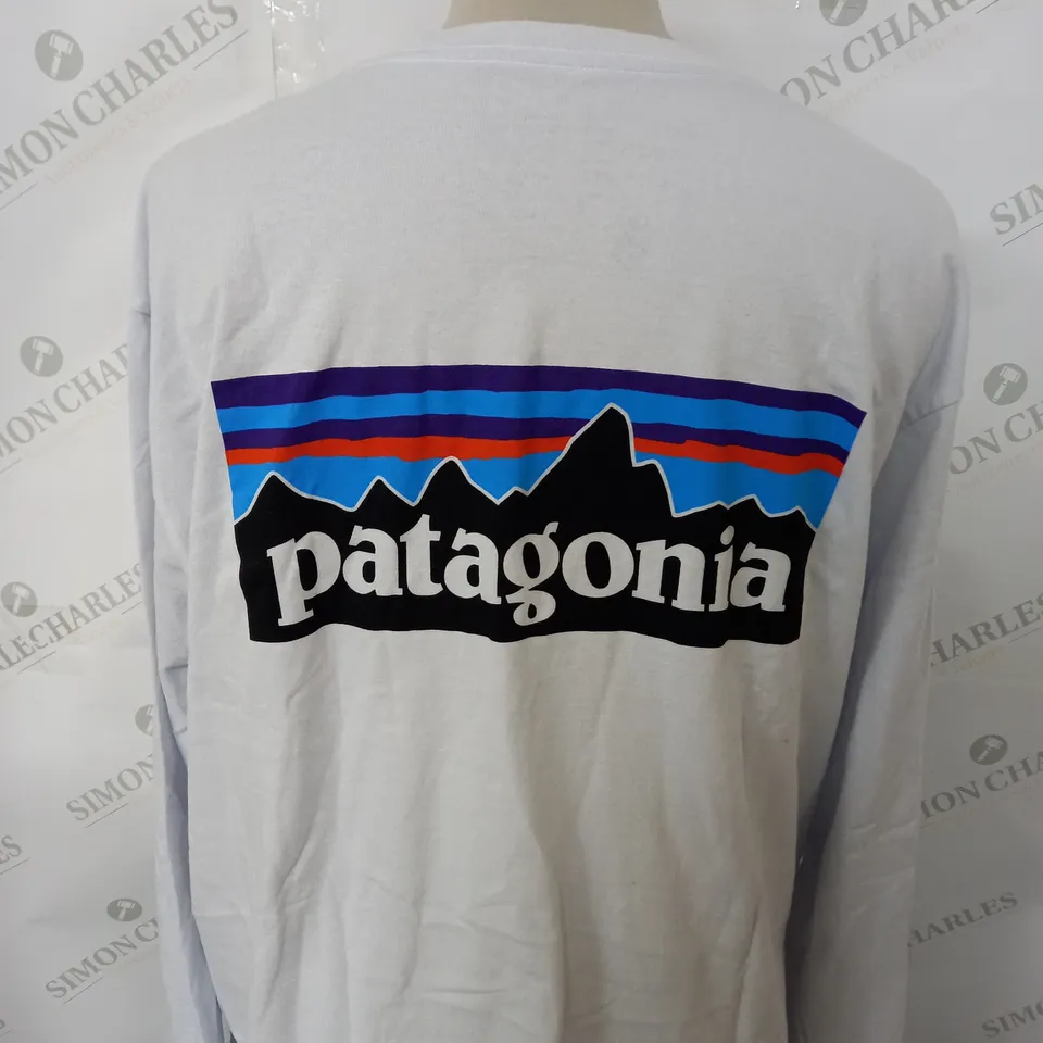 PATAGONIA LONG SLEEVED GRAPHIC T-SHIRT SIZE L