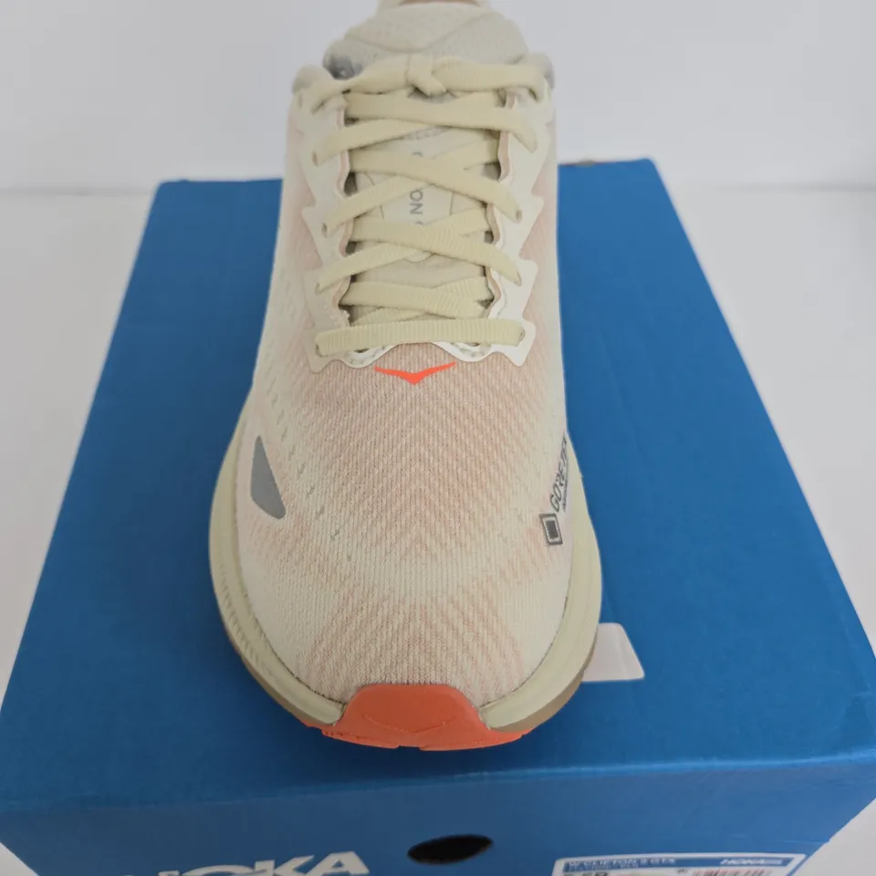 HOKA CLIFTONS 9 GTX SIZE UK 4