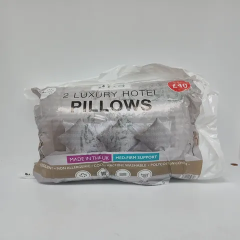 SET OF 2 LUXURY HOTEL PILLOWS