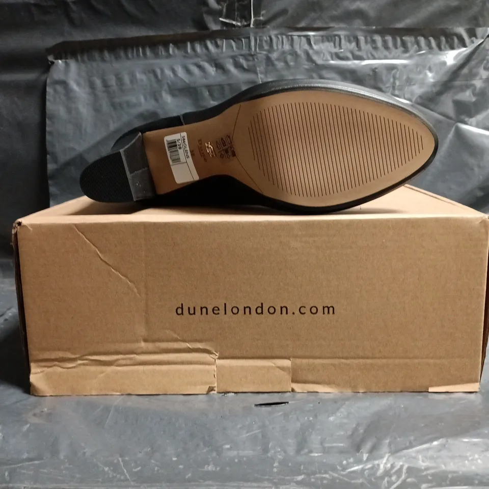 BOXED PAIR OF DUNE LONDON 586 OLENS SIDE-ZIP HEELED ANKLE BOOTS IN BLACK SIZE 5