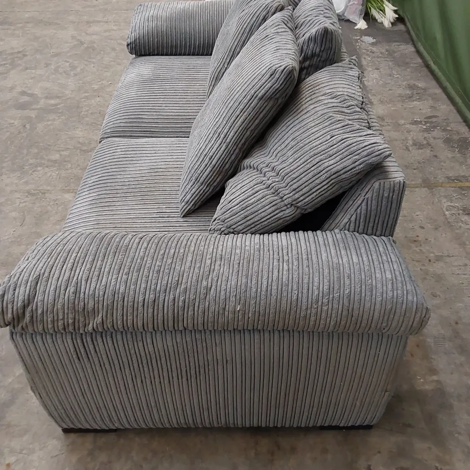 QUALITY DESIGNER 3 SEATER FABRIC UPHOLSTERED SOFA - GREY