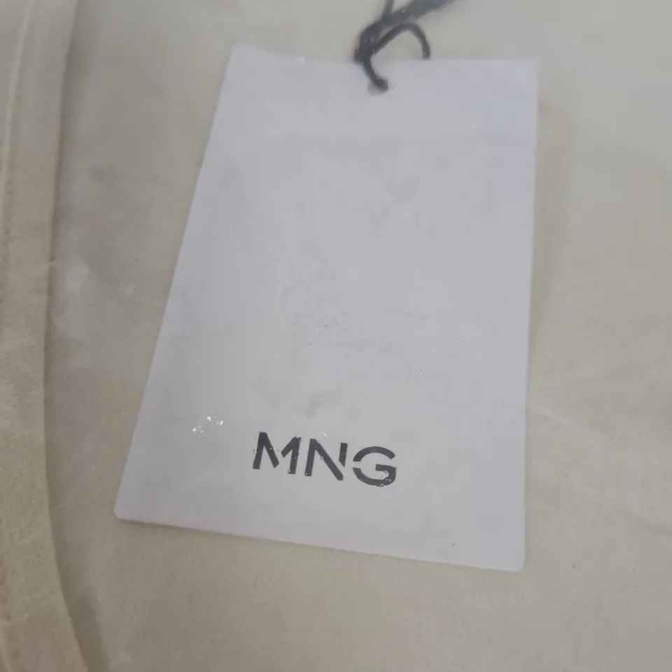 WOMEN'S TOP – SIZE XXL (CLO-WOMAN) [XXL SIZE ON TAG]
