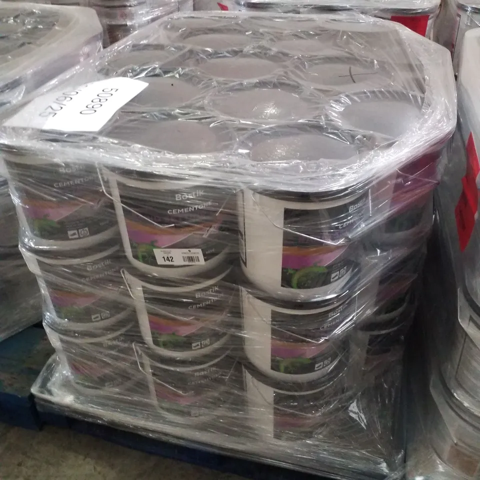 PALLET CONTAINING APPROXIMATELY 45 BUCKETS OF BOSTIK CEMENTONE RAPID SETTING WATERPROOF CEMENT 10KG