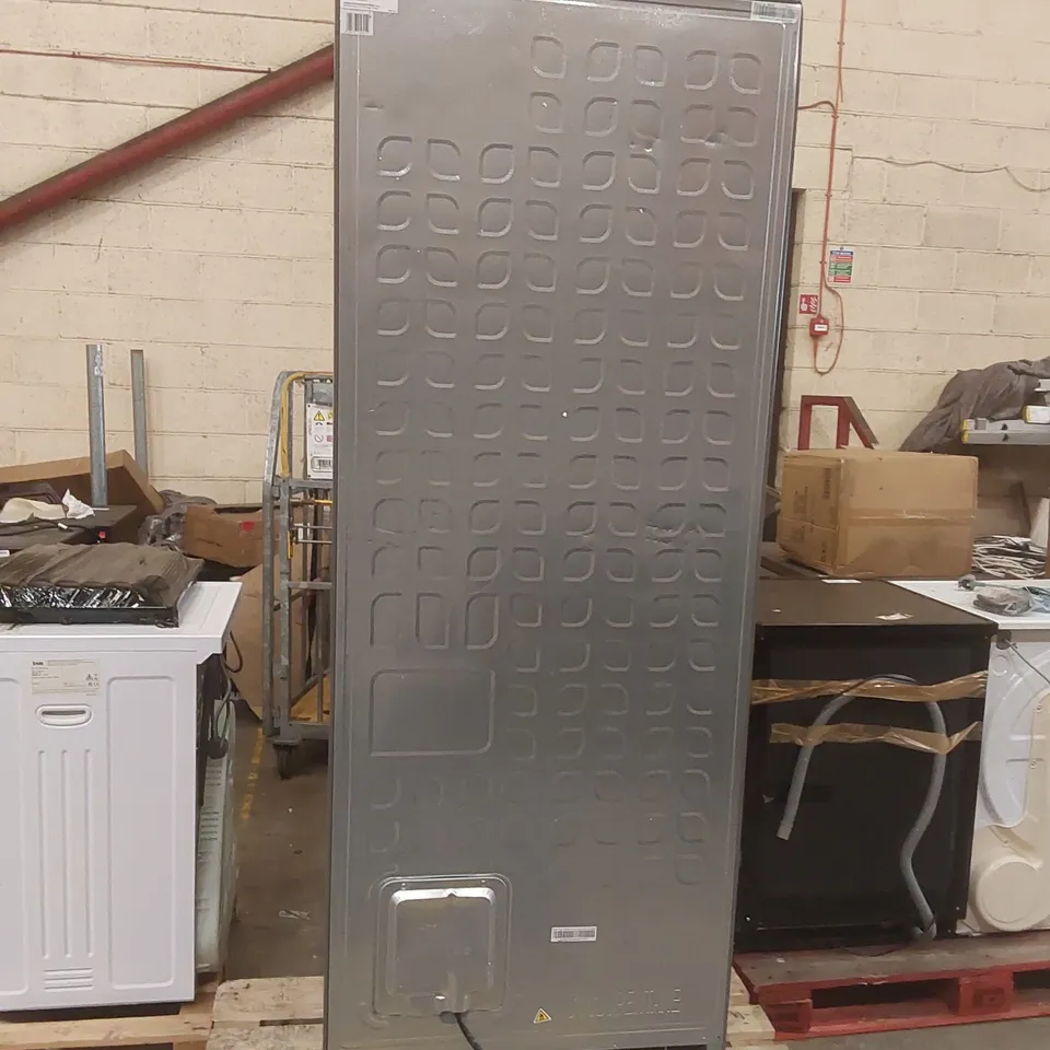 HISENSE PUREFLAT RF632N4WIF FRIDGE FREEZER - STAINLESS STEEL