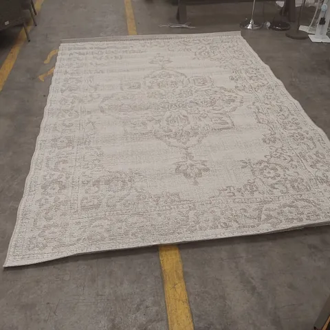 QUALITY DESIGNER AREA RUG - 290 x 198cm