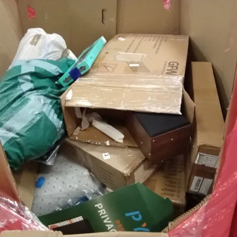 PALLET OF ASSORTED HOUSEHOLD GOODS AND PRODUCTS TO INCLUDE; BOXED FURNITURE, PILLOW, COMPUTER KEYBOARD ETC