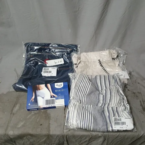 BOX OF APPROXIMATELY 25 ASSORTED CLOTHING ITEMS TO INCLUDE BRANDS SUCH AS BEN DE LISI, APRICOT, D AND CO ETC