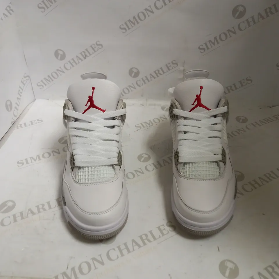 AIR JORDAN 4 RETRO WHITE/TECHGRAYBLACK-FIRE RED - UK 6