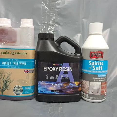 APPROXIMATELY 12 ASSORTED HOUSEHOLD ITEMS TO INCLUDE EPOXY RESIN, WINTER TREE WASH, ETC - COLLECTION ONLY
