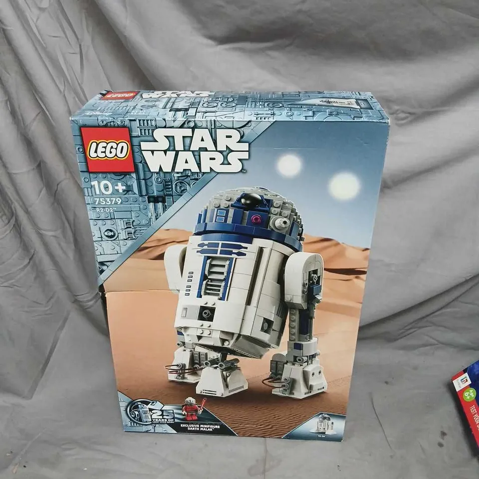 LEGO STAR WARS 75379 BOXED SET – ASTROMECH DROID (R2-D2 STYLE)