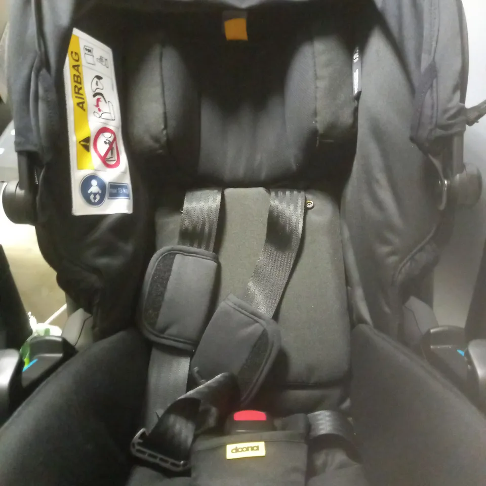 DOONA DOONAX INFANT CAR SEAT - NITRO BLACK