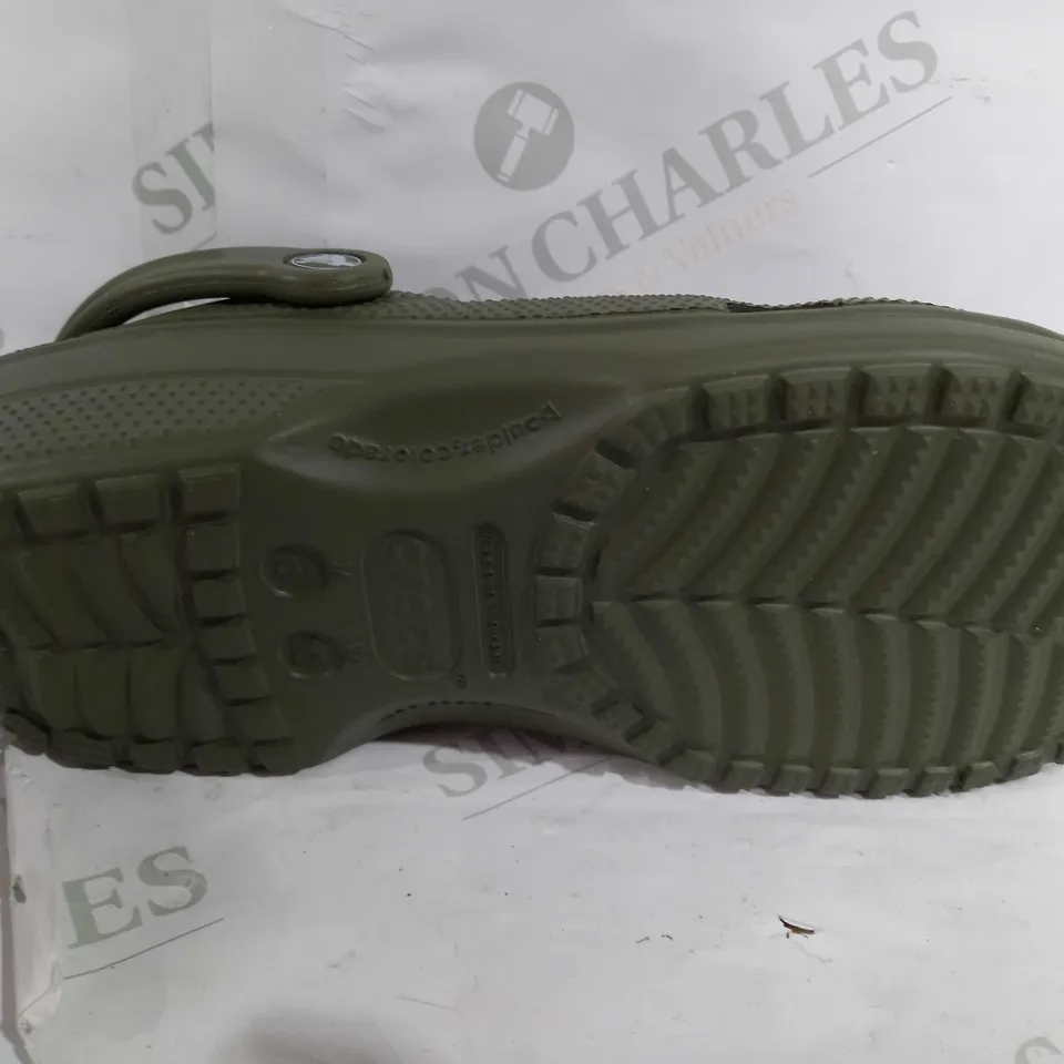 PAIR OF CLASSIC CROCS IN DARK GREEN - SIZE M8/W10
