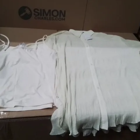 BOXED BRAND NEW APPROXIMATELY 10 JD WILLIAMS IVORY TEXTURED SHIRT SIZE 14