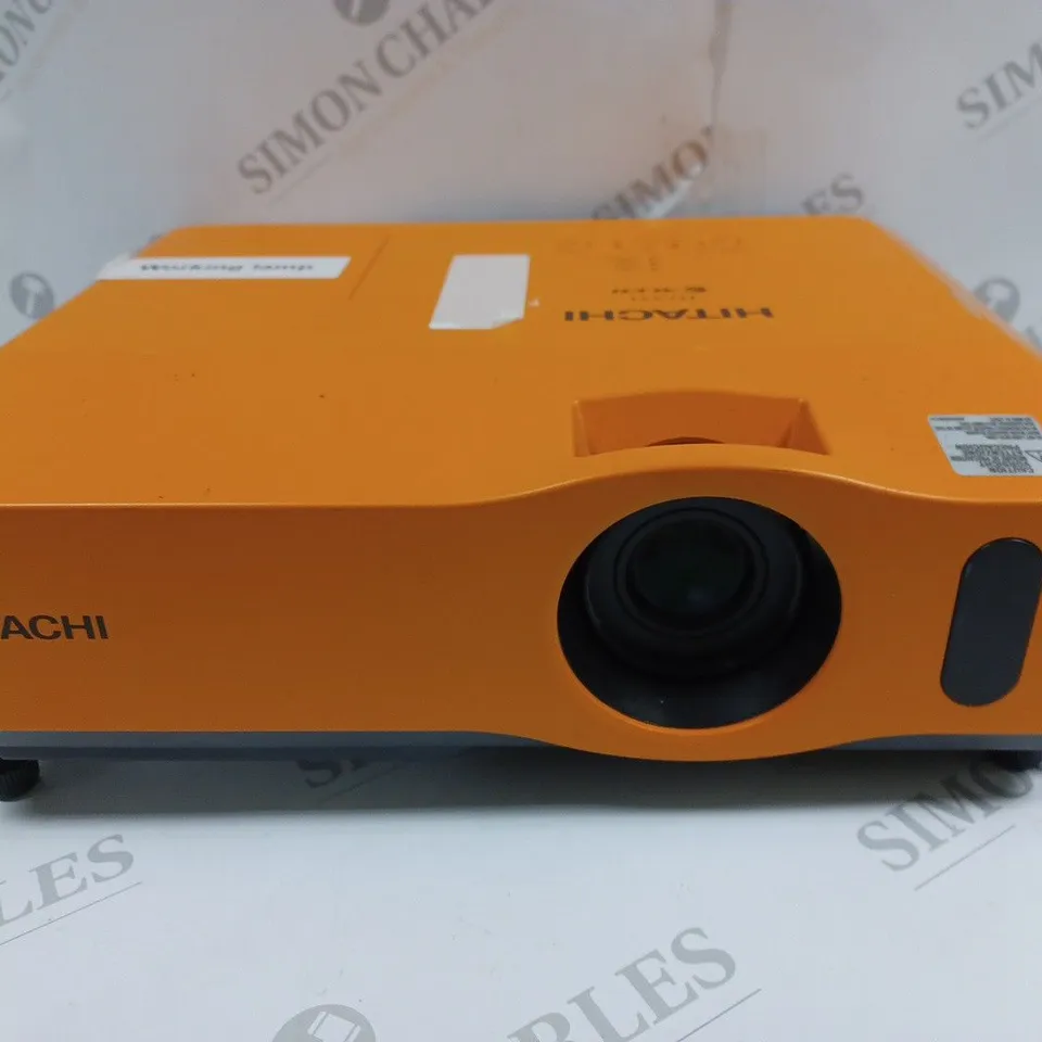 UNBOXED HITACHI ED-X31 LCD PROJECTOR
