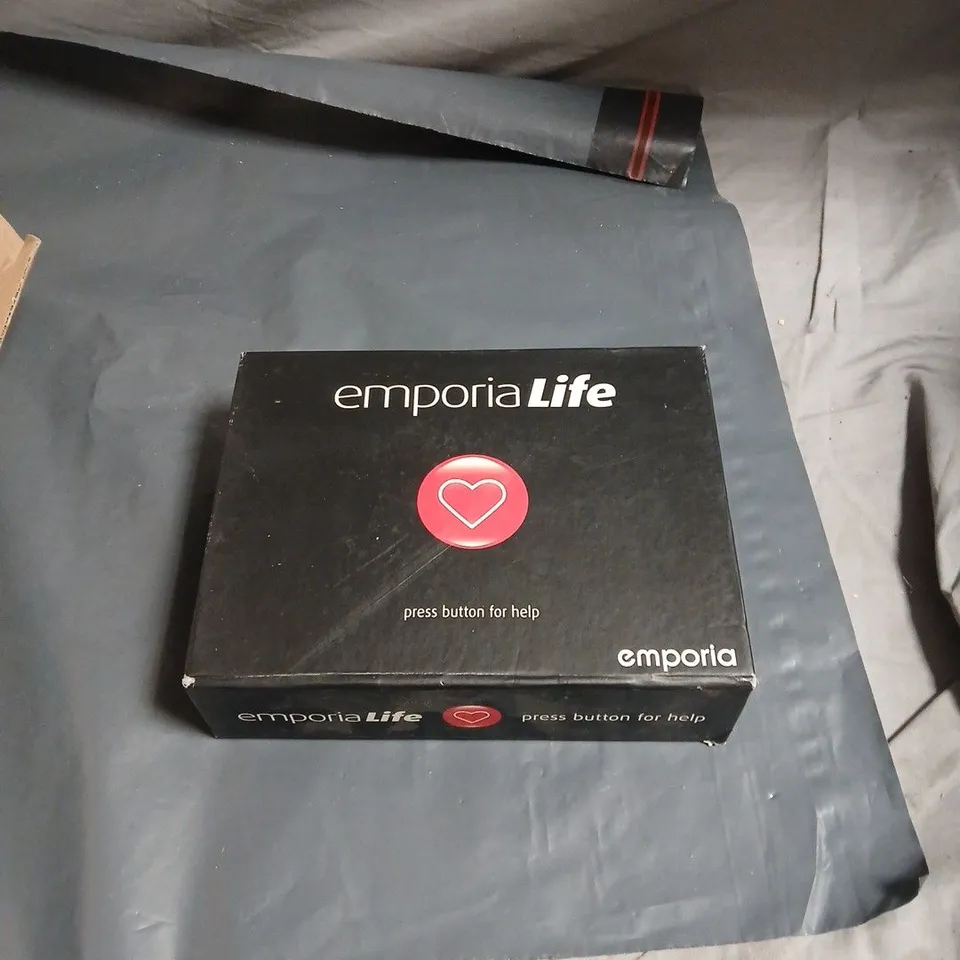 EMPORIA LIFE MOBILE PHONE 