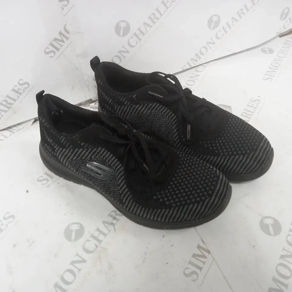 SKETCHERS TRAINERS BLACK SIZE 6
