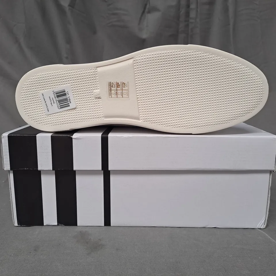 BOXED PAIR OF JOHN LEWIS FAWNE SHOES IN WHITE SIZE 6