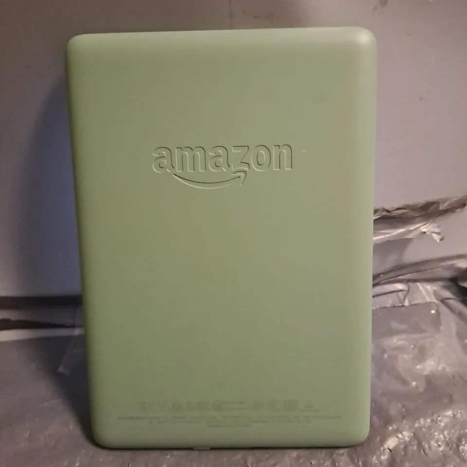 UNBOXED AMAZON KINDLE E-READER IN SAGE - PQ94WIF