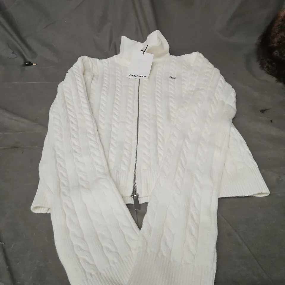 BERSHKA WHITE CABLE-KNIT ZIP CARDIGAN, WOMEN'S, SIZE UK L
