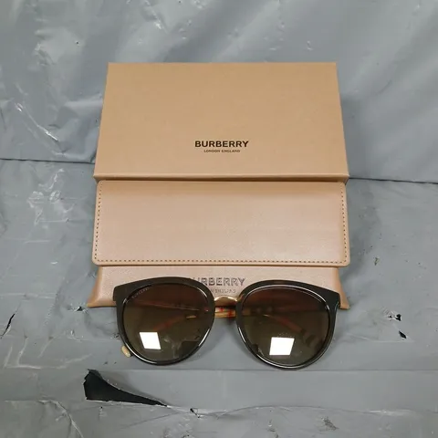 BOXED BURBERRY BE4316 PHANTOS SUNGLASSES