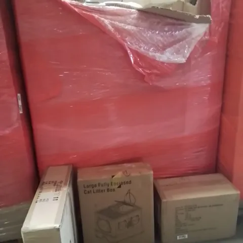 PALLET OF ASSORTED HOUSEHOLD GOODS AND PRODUCTS TO INCLUDE;CAT LITTER BOX,RIDE ON SUITCASE,CEILING FAN WITH LIGHT