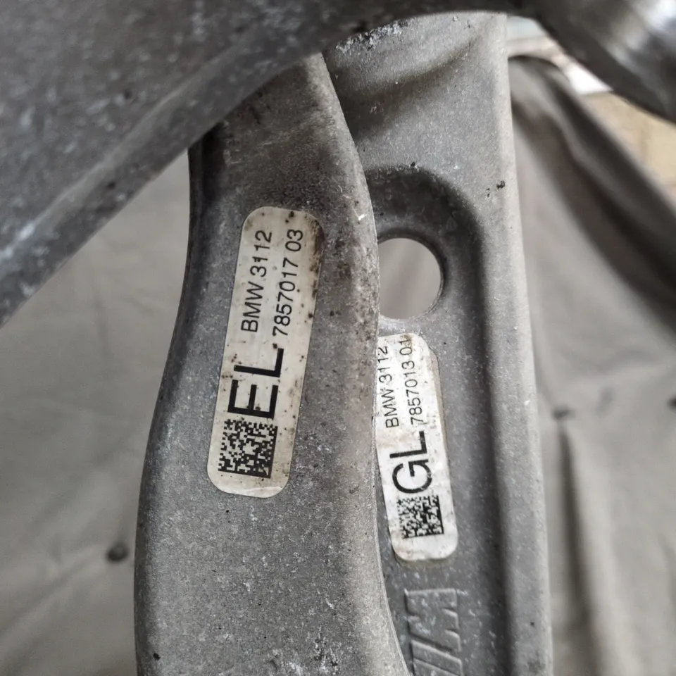 BMW FRONT SUSPENSION ARM WITH WHEEL HUB CARRIER