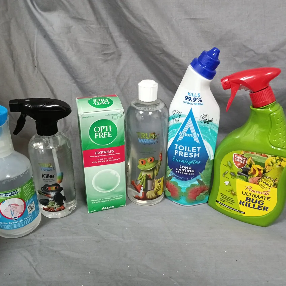 APPROXIMATELY 12 ASSORTED HOUSEHOLD LIQUID PRODUCTS TO INCLUDE ULTIMATE BUG KILLER, STERILE EYEFRESH, TOILT FRESH CLEANER, ETC - COLLECTION ONLY