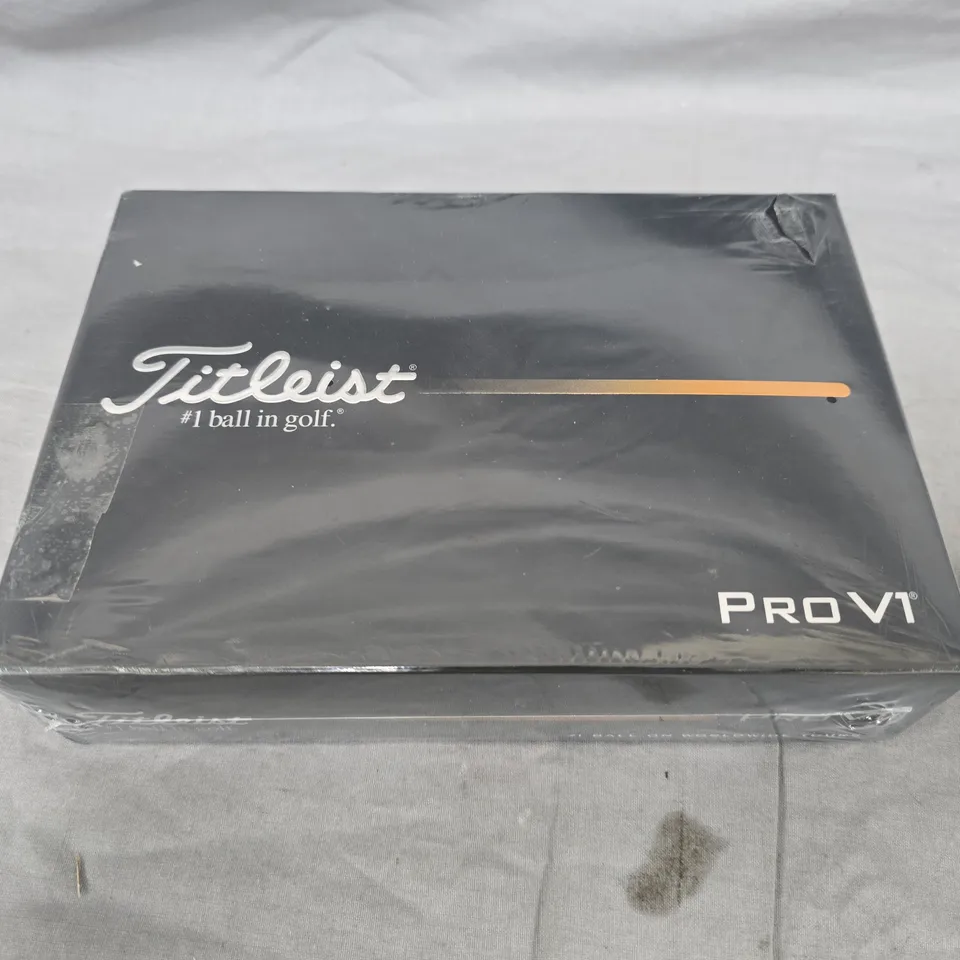 SEALED TITLEIST PRO V1 SET OF GOLF BALLS