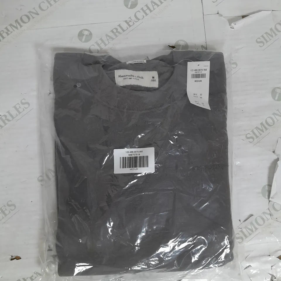 ABERCROMBIE & FITCH OVERSIZED SOFT FLEECE IN GREY SIZE M