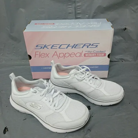 BOXED PAIR OF SKECHERS FLEX APPEAL LACE UP WOMENS TRAINERS UK 6