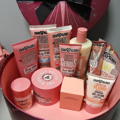 BOXED SOAP & GLORY BODY CARE BUNDLE SET 