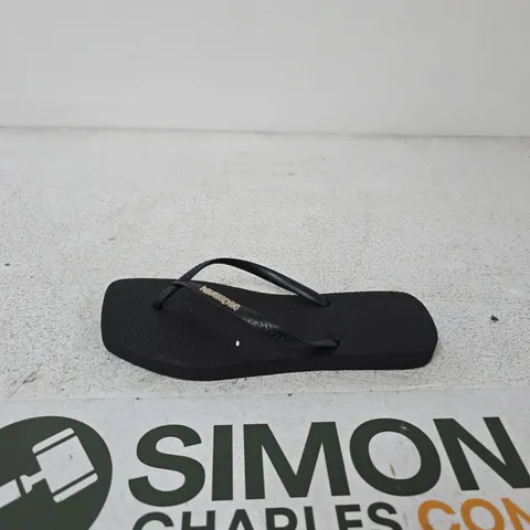 HAVAIANAS BLACK FLIP-FLOPS (EU 37-38)