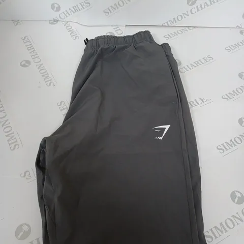 GYMSHARK TRAINING TRACKIES SIZE M